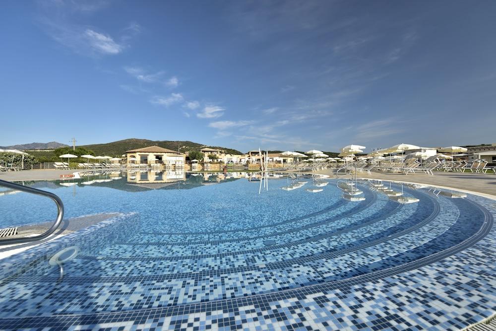 Janna & Sole Resort Budoni Extérieur photo